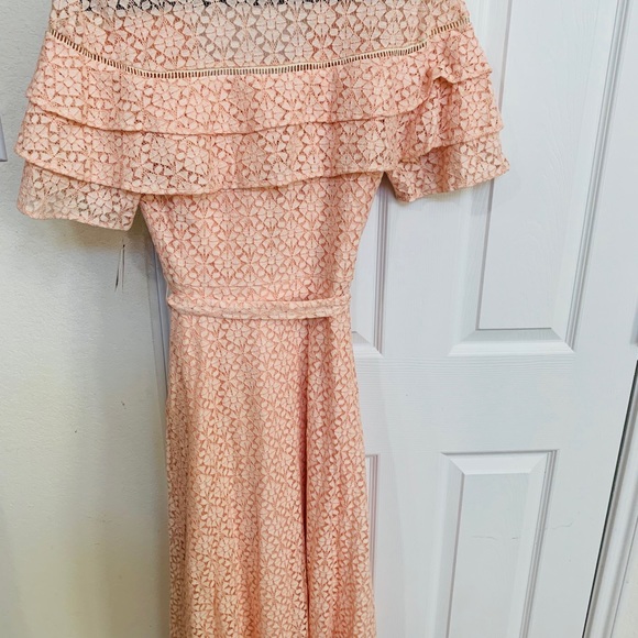 🌸Taylor Women’s Dress🌸 - Picture 2 of 4